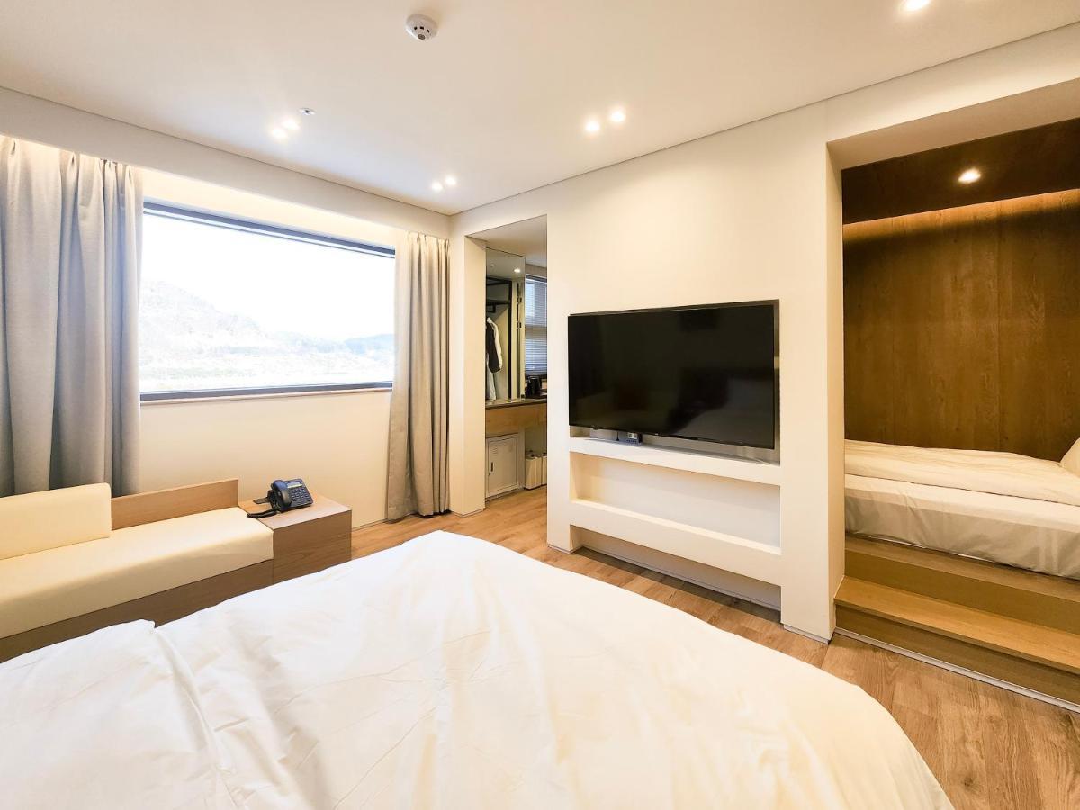 Eden Foret Hotel Chungju Εξωτερικό φωτογραφία